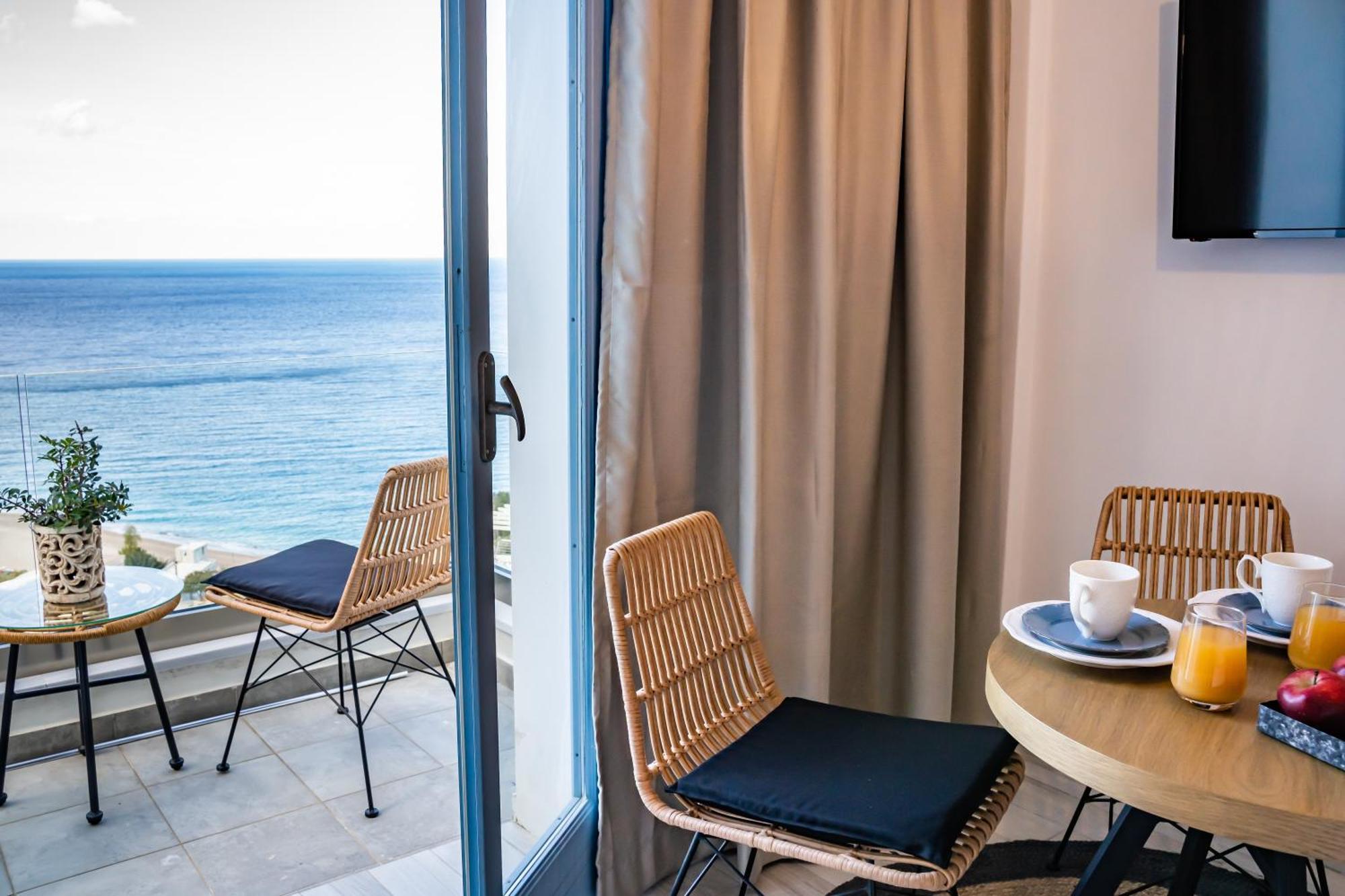 Yploui Suites Kárpathos Eksteriør billede