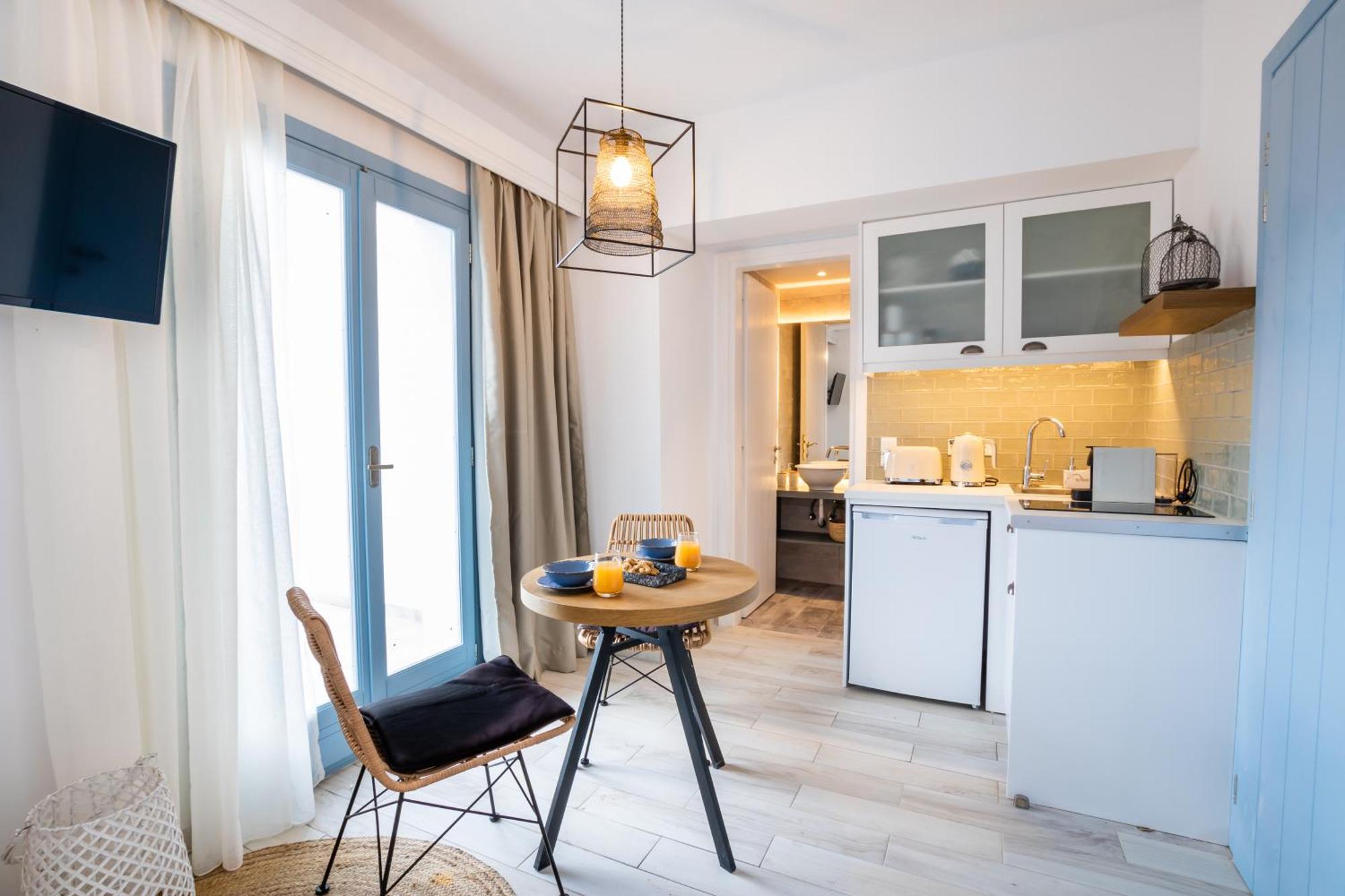 Yploui Suites Kárpathos Eksteriør billede
