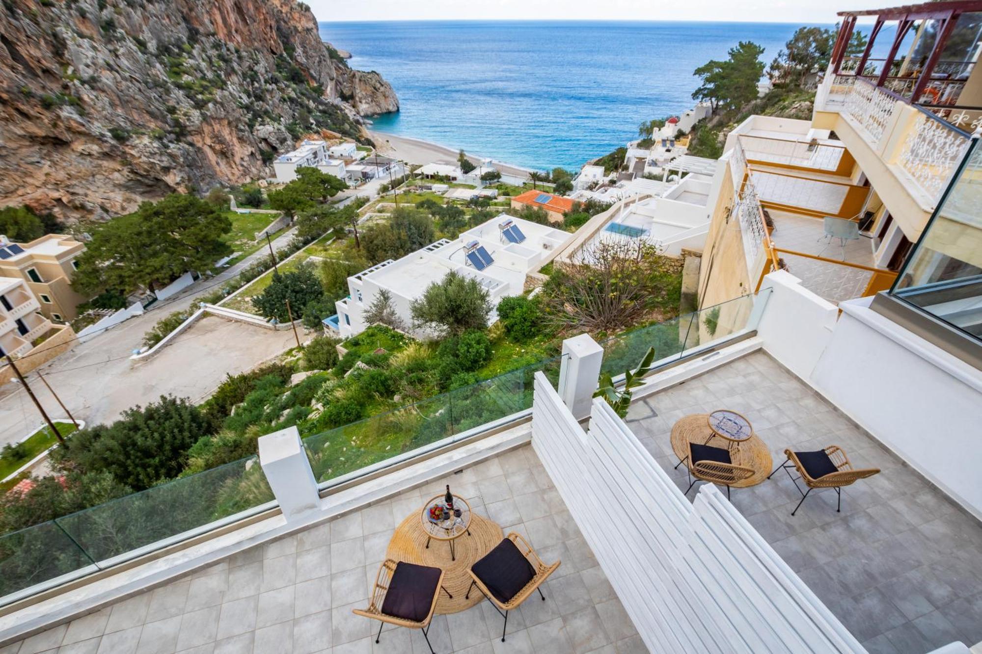 Yploui Suites Kárpathos Eksteriør billede